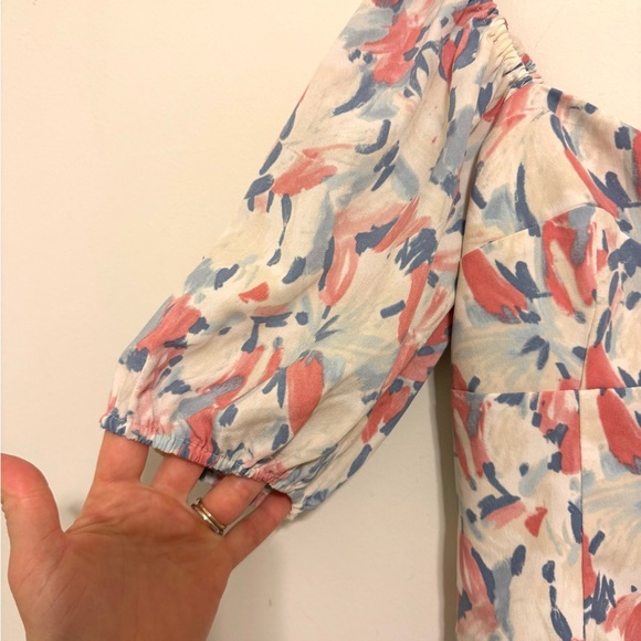 2/$30 Abercrombie & Fitch Smocked Back Puff Sleeve Crop Top Size Small - Picture 3 of 8